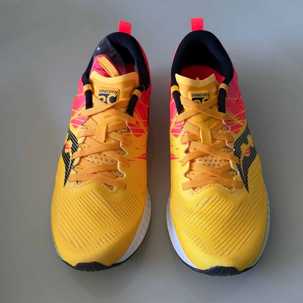 Saucony Fastwitch 9 sz 8.5